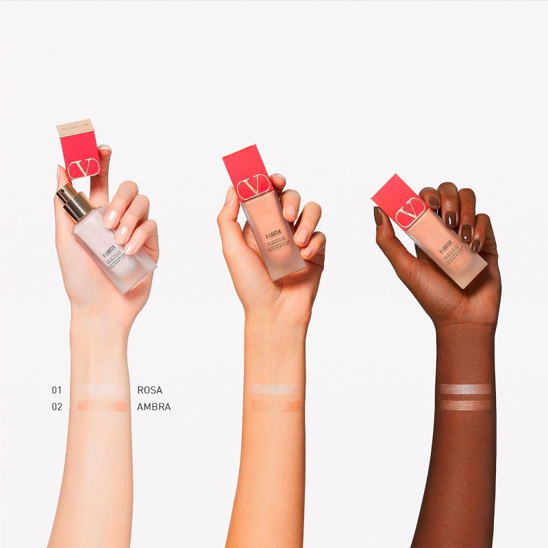 Valentino Dual-Use Liquid Light Face Base & Top Coat 5ml #01 Rosa ,Valentino primer , V-Lighter Face Base Primer and Highlighter, Valentino V-Lighter Illuminating Face Primer and Highlighter รีวิว ,  Valentino Garavani , วาเลนติโน่ การาวานี), valentino v-lighter rosa , valentino v-lighter review . 